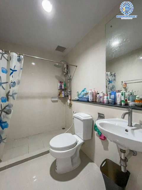 *****ทาวน์เฮ้าส์มือสองย่านนนทบุรี ม.โมดิวิลล่า บางบัวทอง เนื้อที่ 23.8 ตร.ว. ฟังก์ชัน 3 ห้องนอน 2 ห้องน้ำ 2 ที่จอดรถ แถมฟรี! 2 เครื่องปรับอากาศ 1 เครื่องทำน้ำอุ่น 1 เครื่องดูดควัน พร้อมอยู่ บนทำเลติดถนนกาญจนาฯ ใกล้เซ็นทรัลเวสต์เกต และรถไฟฟ้าสายสีม่วง "สถานีคลองบางไผ่"